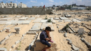 Vivre avec les morts: &agrave; Khan Youn&egrave;s, des Gazaouis trouvent refuge dans un cimeti&egrave;re 
