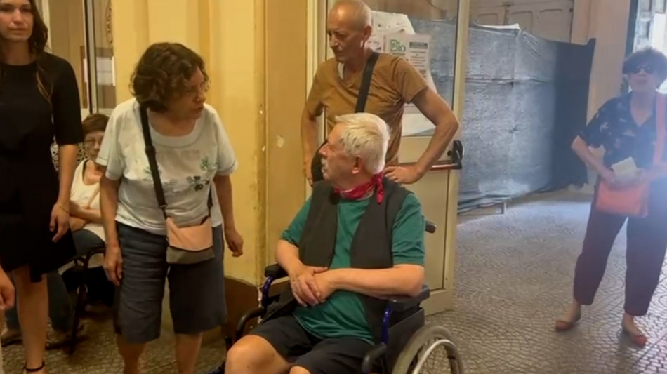 Inps, 817mila domestici nel 2024, badanti superano colf