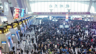 Con covid o sin, los chinos vuelven con su familia para el A&ntilde;o Nuevo Lunar