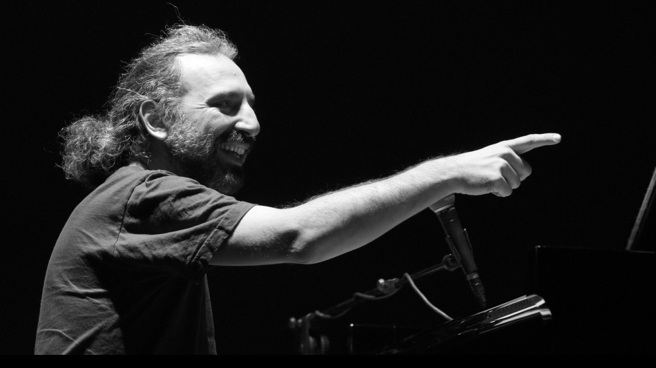 Stefano Bollani, estate live con 30 date e 8 progetti unici