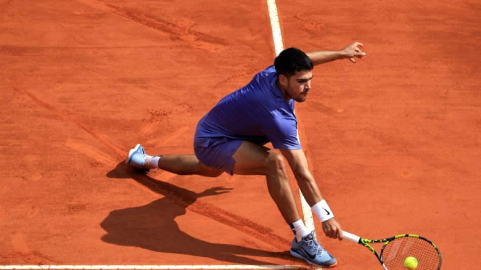 Alcaraz avança às semis de Barcelona; atual campeão Ruud é eliminado