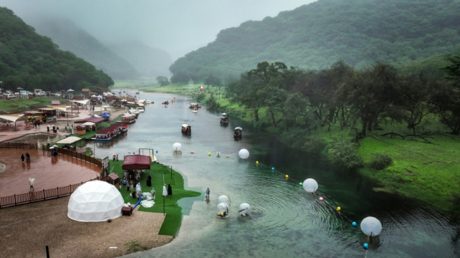 Con poesía y cantos, Omán busca preservar un idioma antiguo