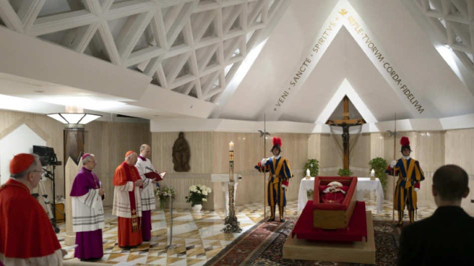 Vatikan veröffentlicht erste Bilder von Franziskus im offenen Sarg 