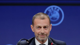 Boicot de la UEFA y rechazo de Concacaf enfr&iacute;an el proyecto de la FIFA