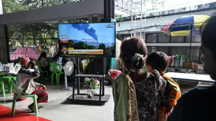 Thaïlande-Cambodge: pas de signe d'apaisement avant l'appel de Trump