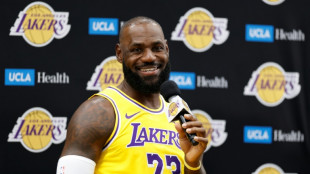 LeBron James promete 'decisão das decisões' e alimenta rumores de aposentadoria