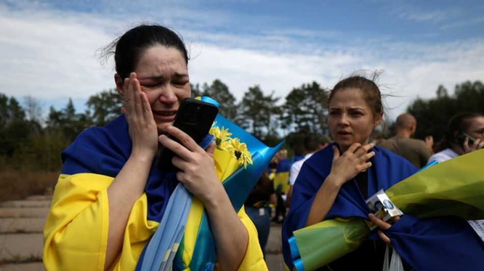 "Wir sind zuhause": Selenskyj verk&uuml;ndet Heimkehr von 49 Kriegsgefangenen aus Russland