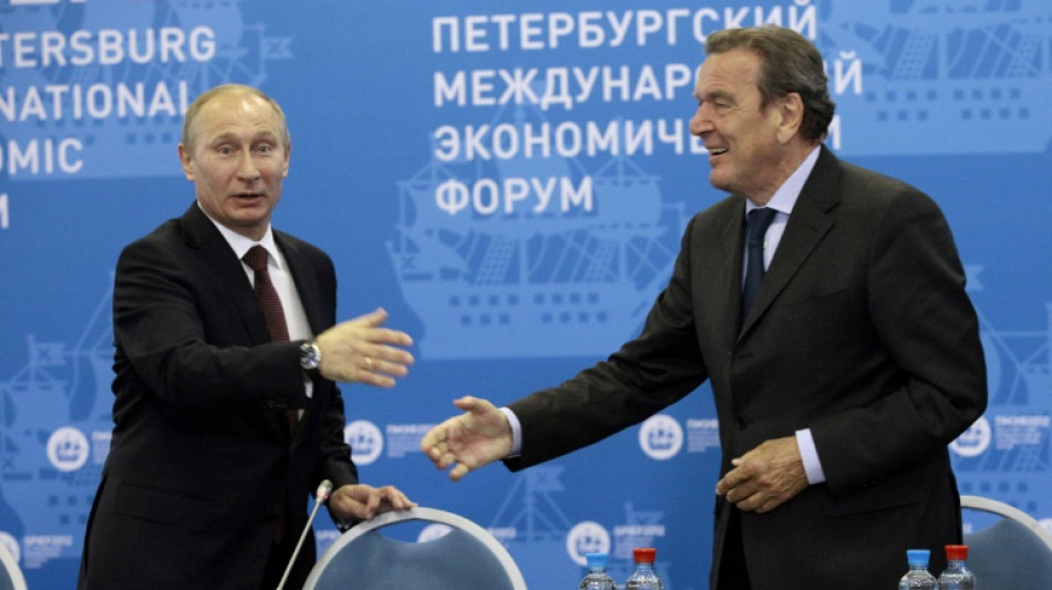 Lindner: Keine Steuermittel f&uuml;r Altkanzler Schr&ouml;ders B&uuml;ro