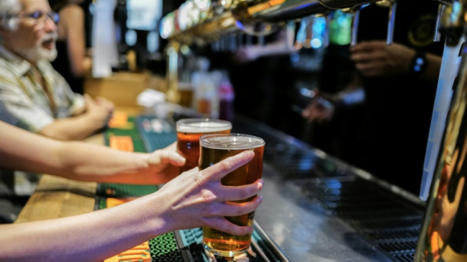 Solo 21% de las mujeres en Europa conoce la relaci&oacute;n entre el alcohol y el c&aacute;ncer de mama