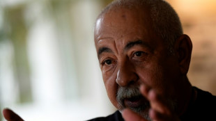 Escritor cubano Leonardo Padura cree que Cuba vive una "distop&iacute;a"