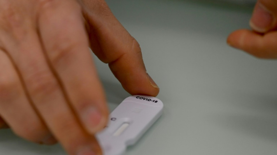 Covid-19: le nombre de cas toujours en hausse, situation stable dans les h&ocirc;pitaux