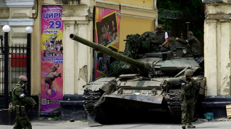 Tanks and armed Wagner rebels deploy in southern Russia town