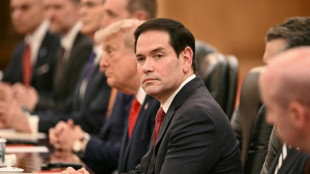 Rubio nega inspira&ccedil;&atilde;o em Maduro para roupa que viralizou