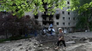 Ukraine: 14 morts dans une frappe pr&egrave;s d'Odessa, Kiev reprend un &icirc;lot strat&eacute;gique