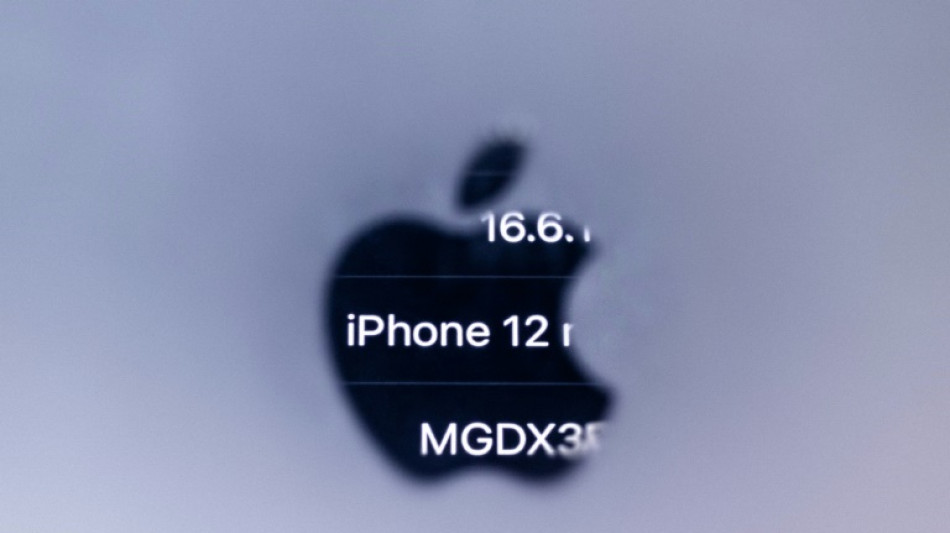 iPhone 12: l'agence fran&ccedil;aise des fr&eacute;quences valide la mise &agrave; jour propos&eacute;e par Apple