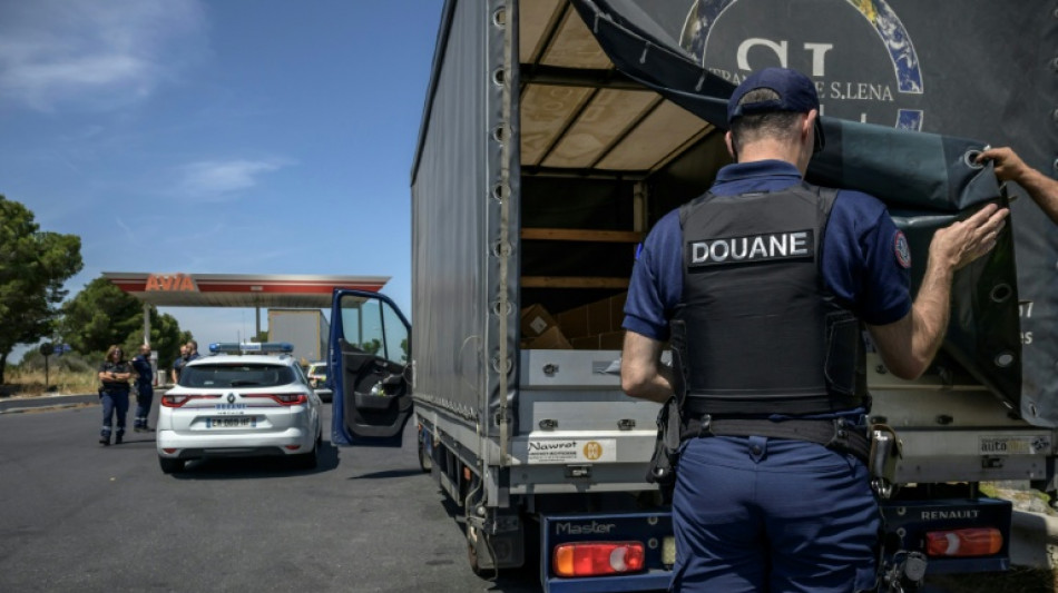 Fiscalía de Francia denuncia "crecimiento exponencial" del narcotráfico por tierra desde España