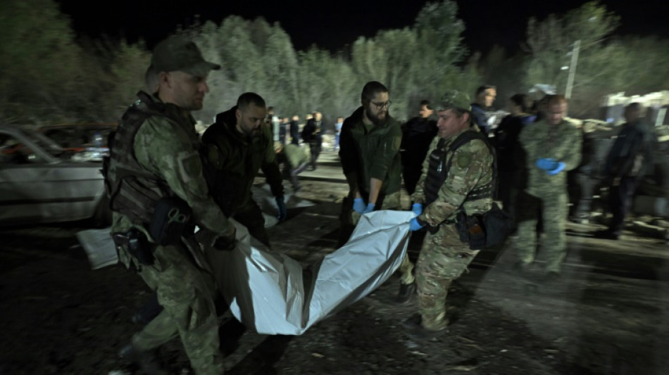Ukraine: 51 morts dans une frappe russe en marge de fun&eacute;railles
