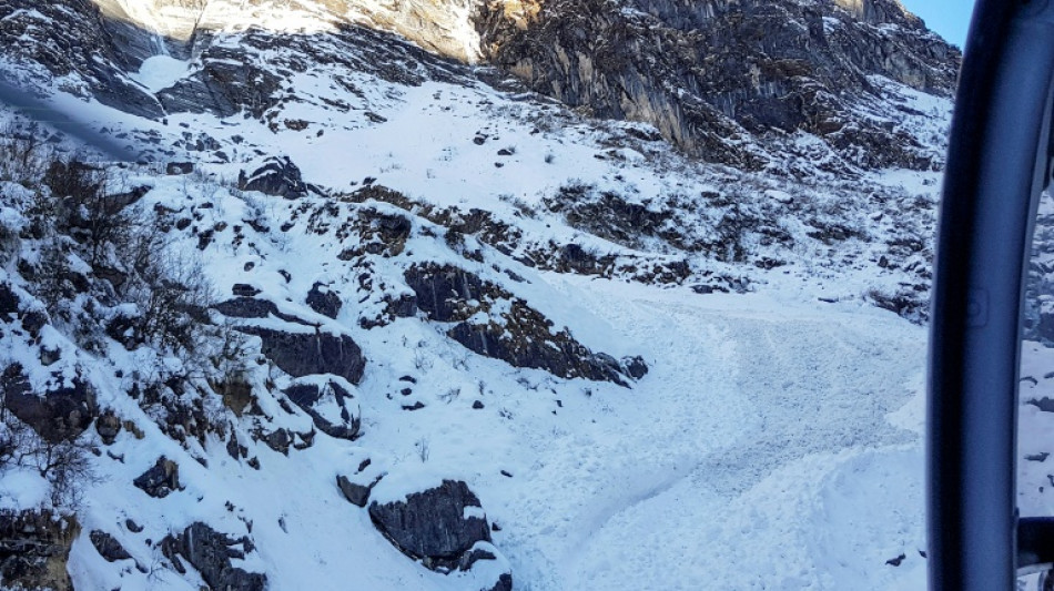 Dos nepalíes, arrastrados por una avalancha en el Annapurna