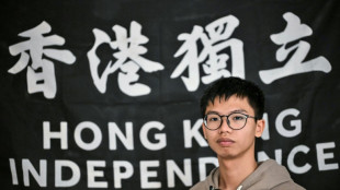 Un jeune militant hongkongais d&eacute;nonce l'emprise de la police