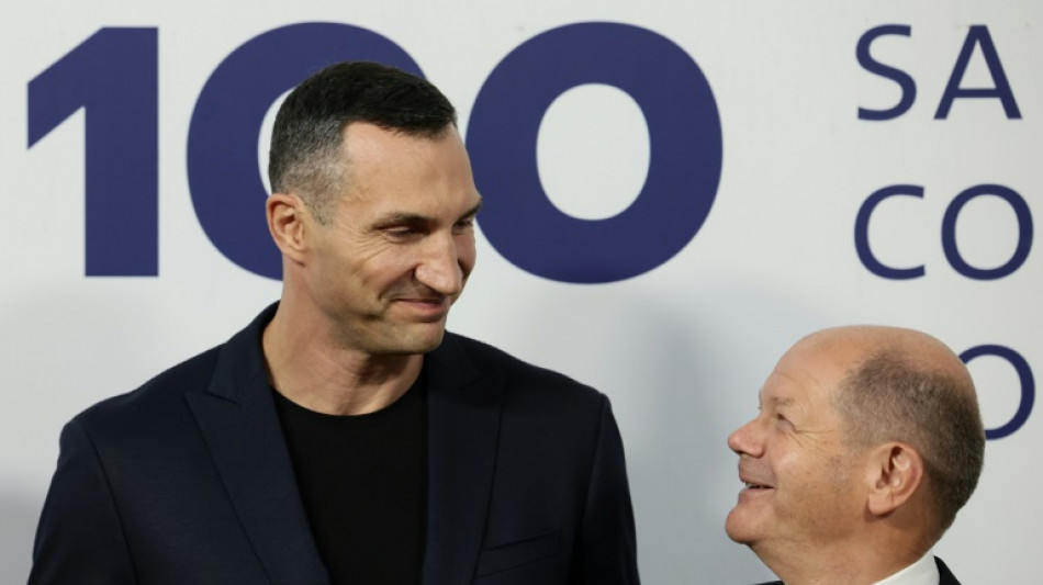 Ex-Boxer Wladimir Klitschko nimmt Medienpreis M100 f&uuml;r ukrainisches Volk entgegen