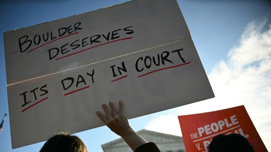 La Corte Suprema de EEUU estudia una petici&oacute;n para acabar con las demandas por el clima contra las petroleras