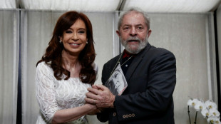Cristina Kirchner pede permissão para que Lula a visite em prisão domiciliar