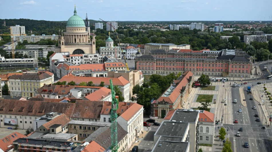 Parteilose Kandidatin Aubel bei OB-Wahl in Potsdam vorn - Stichwahl gegen SPD