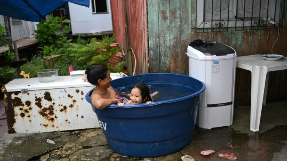 En marge de la COP30, une favela de Belem étouffe