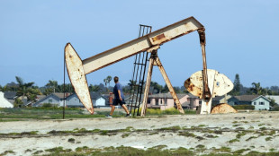 Oil extends gains after latest US strikes, tech suffers more losses