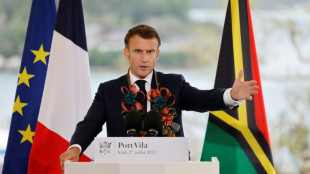 Au Vanuatu, Macron d&eacute;nonce "les ing&eacute;rences" et les "nouveaux imp&eacute;rialismes" en Oc&eacute;anie