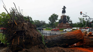 Une temp&ecirc;te fait au moins 16 morts et de nombreuses destructions en Argentine et en Uruguay