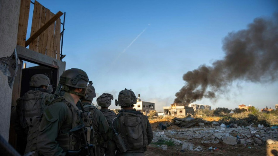 Gaza: raids isra&eacute;liens sur Khan Youn&egrave;s, discussions en vue d'une tr&ecirc;ve