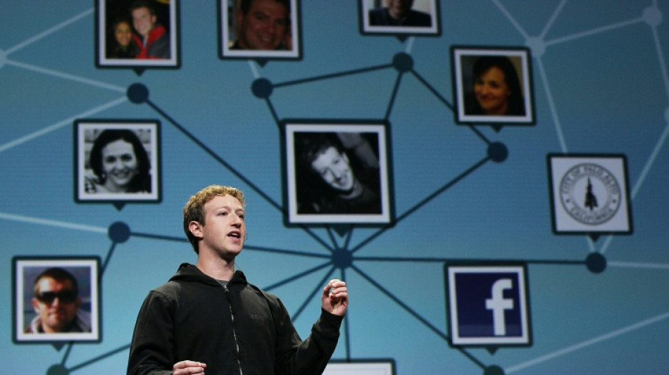 Facebook, "vieux" r&eacute;seau social &agrave; tout juste 20 ans