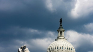 Pol&ecirc;mico or&ccedil;amento federal de Trump, &agrave; prova no Senado