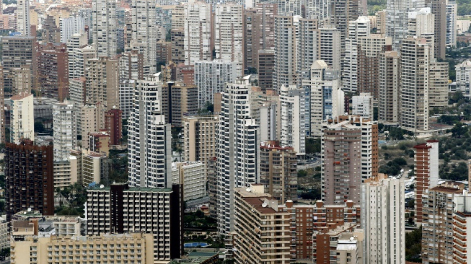 Dudas sobre el impuesto del 100% a compras inmobiliarias de extranjeros en Espa&ntilde;a