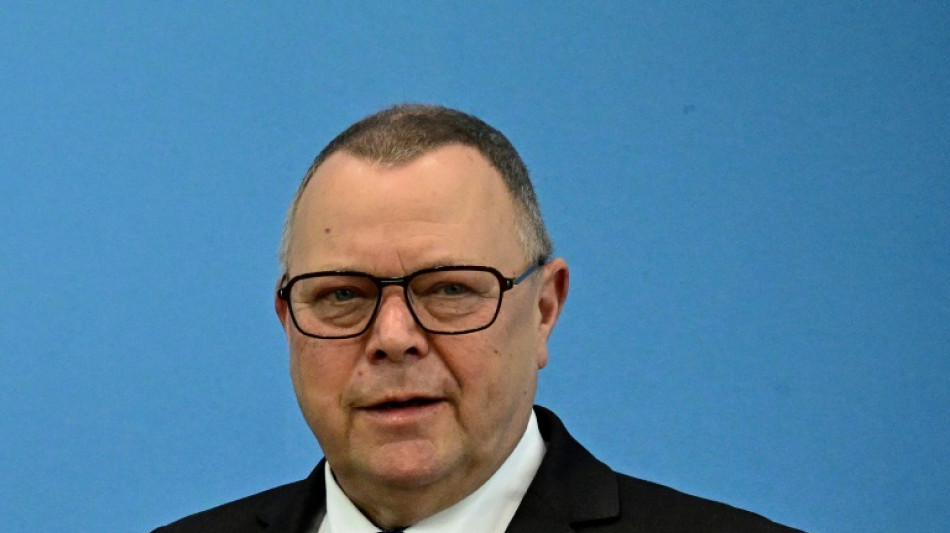 CDU-Innenminister St&uuml;bgen: Individualrecht auf Asyl "nicht mehr n&ouml;tig"