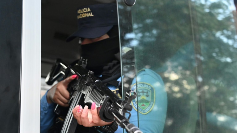 Choques entre pandillas dejan al menos 46 muertas en una c&aacute;rcel femenina de Honduras 