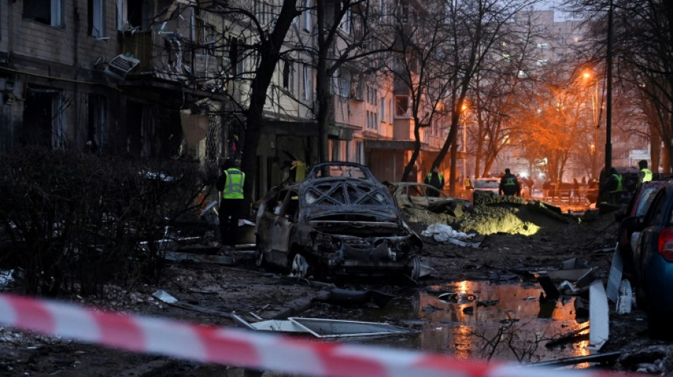 Une attaque russe d'ampleur sur Kiev fait 53 bless&eacute;s, l'Ukraine en qu&ecirc;te d'aide