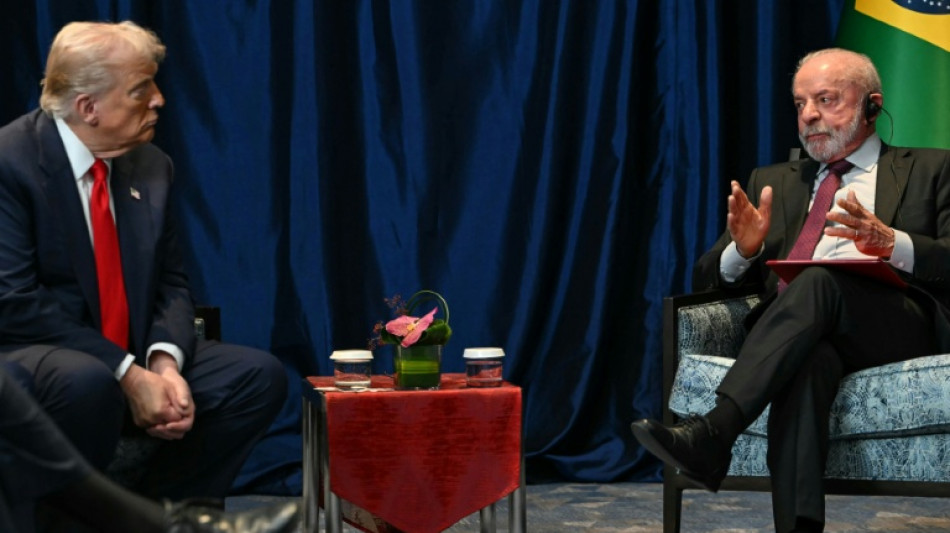 Trump parte a Jap&oacute;n tras discutir aranceles con Brasil y China en Malasia