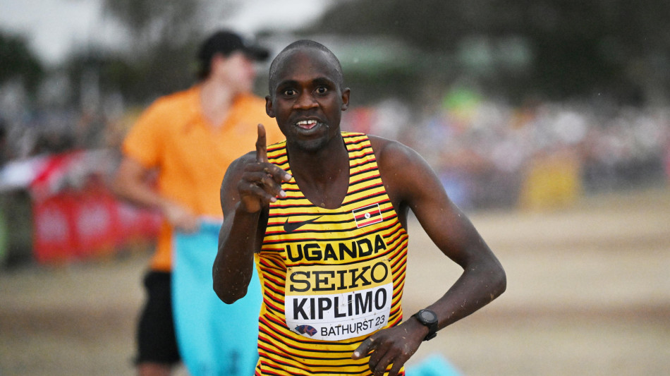 Atletica: record mondiale della mezza maratona per l'ugandese Kiplimo