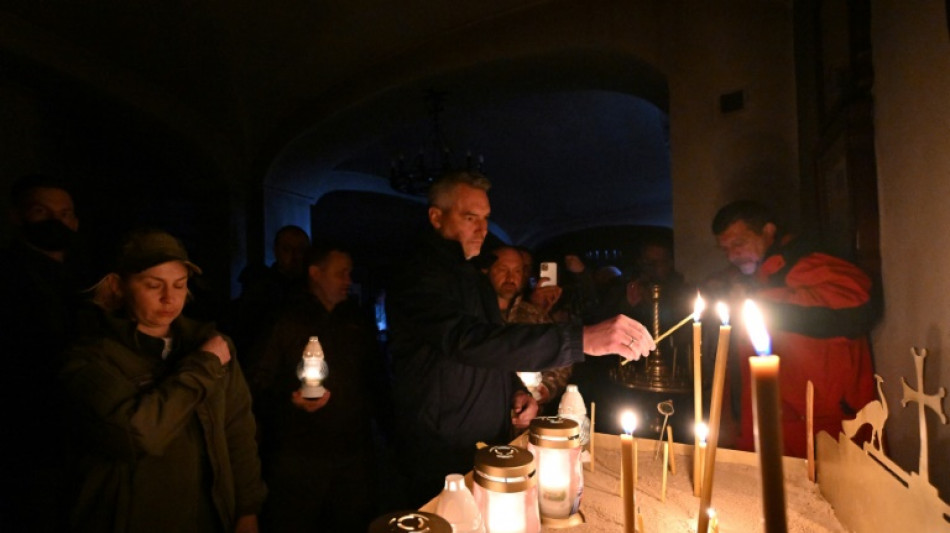 Ukraine: le chancelier autrichien &agrave; Moscou, nouvelles sanctions europ&eacute;ennes discut&eacute;es