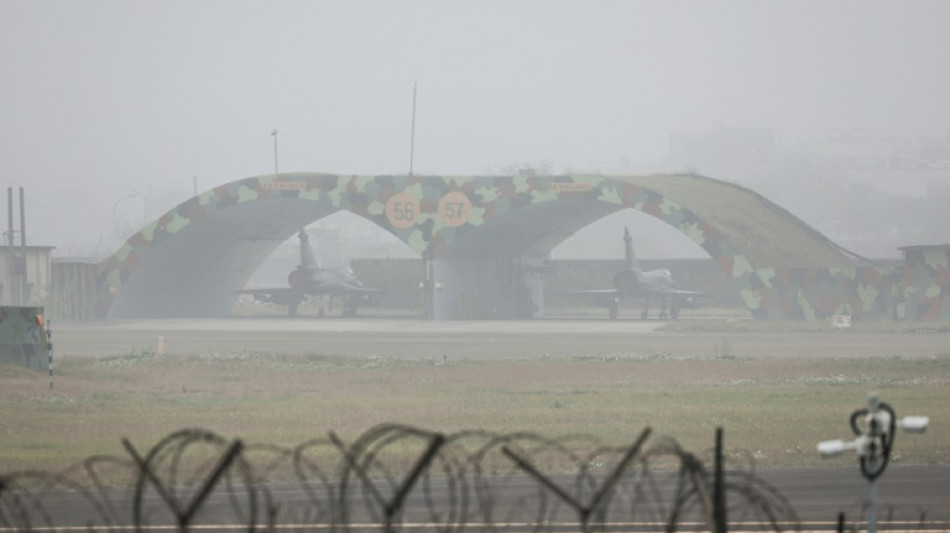 Un tribunal de Taiw&aacute;n condena a cuatro soldados por espiar para China