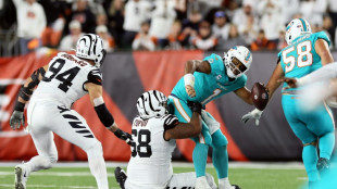 NFL: inqui&eacute;tude pour la star des Miami Dolphins hospitalis&eacute;e apr&egrave;s un plaquage