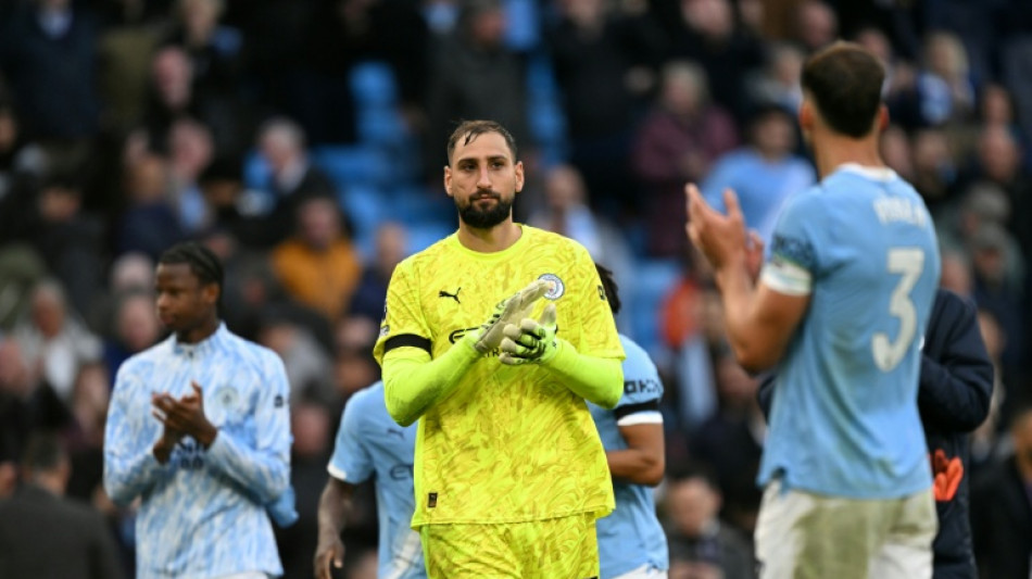 City bate United em clássico na estreia de Donnarumma; Liverpool mantém liderança