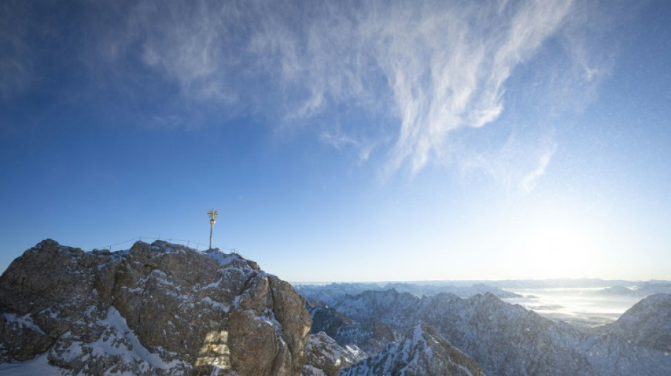 Fl&uuml;chtlingsorganisationen kritisieren Dobrindts Zugspitzen-Gipfel