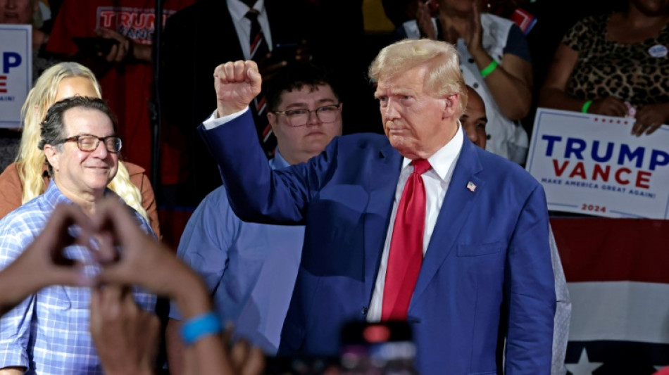 Trump bei Wahlkampfauftritt: "Nur auf wichtige Pr&auml;sidenten wird geschossen"