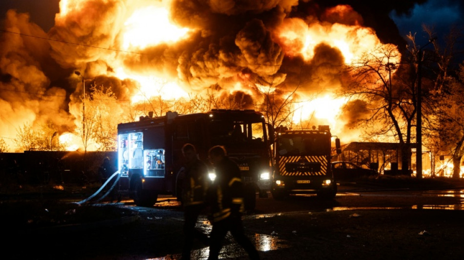 Ola de ataques rusos deja 16 muertos muertos y m&aacute;s de 100 heridos en todo Ucrania