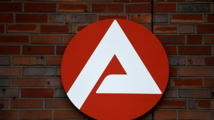 Zahl der Arbeitslosen im August &uuml;ber drei Millionen gestiegen