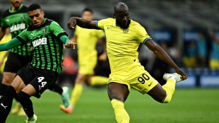 Inter vence Sassuolo (4-2) e Milan perde para Spezia (2-0) a tr&ecirc;s dias da semifinal da Champions