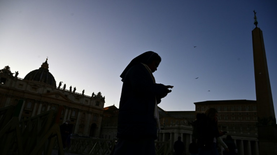 Papa Francisco sofreu 'dois epis&oacute;dios de insufici&ecirc;ncia respirat&oacute;ria aguda'